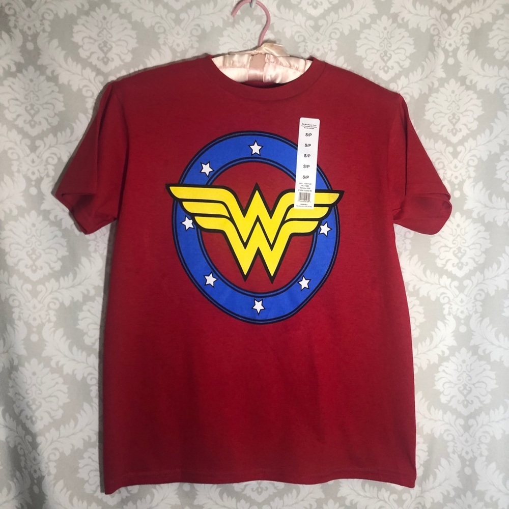 Wonder Woman™ Tee - Picture 8 of 9